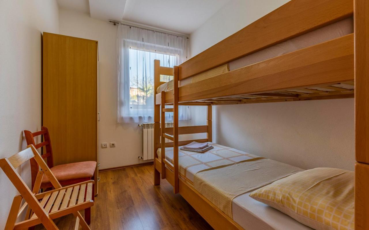 Apartment Istriensonne - Veruda Mit Grillterrasse