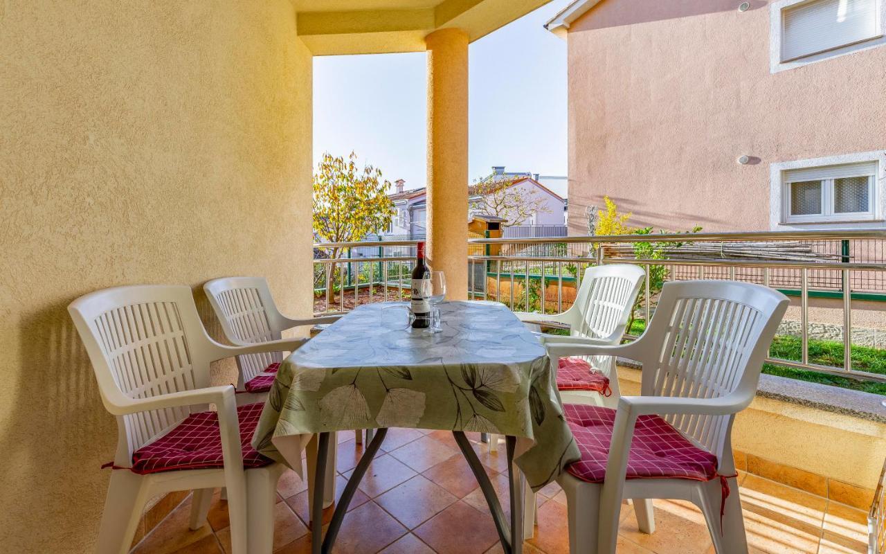 Apartment Istriensonne - Veruda Mit Grillterrasse *