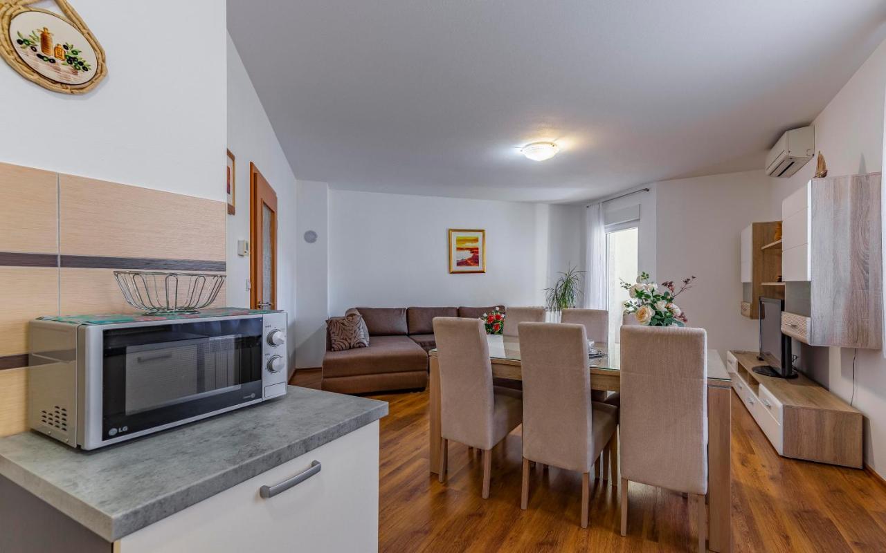 Apartment Istriensonne - Veruda Mit Grillterrasse Pula