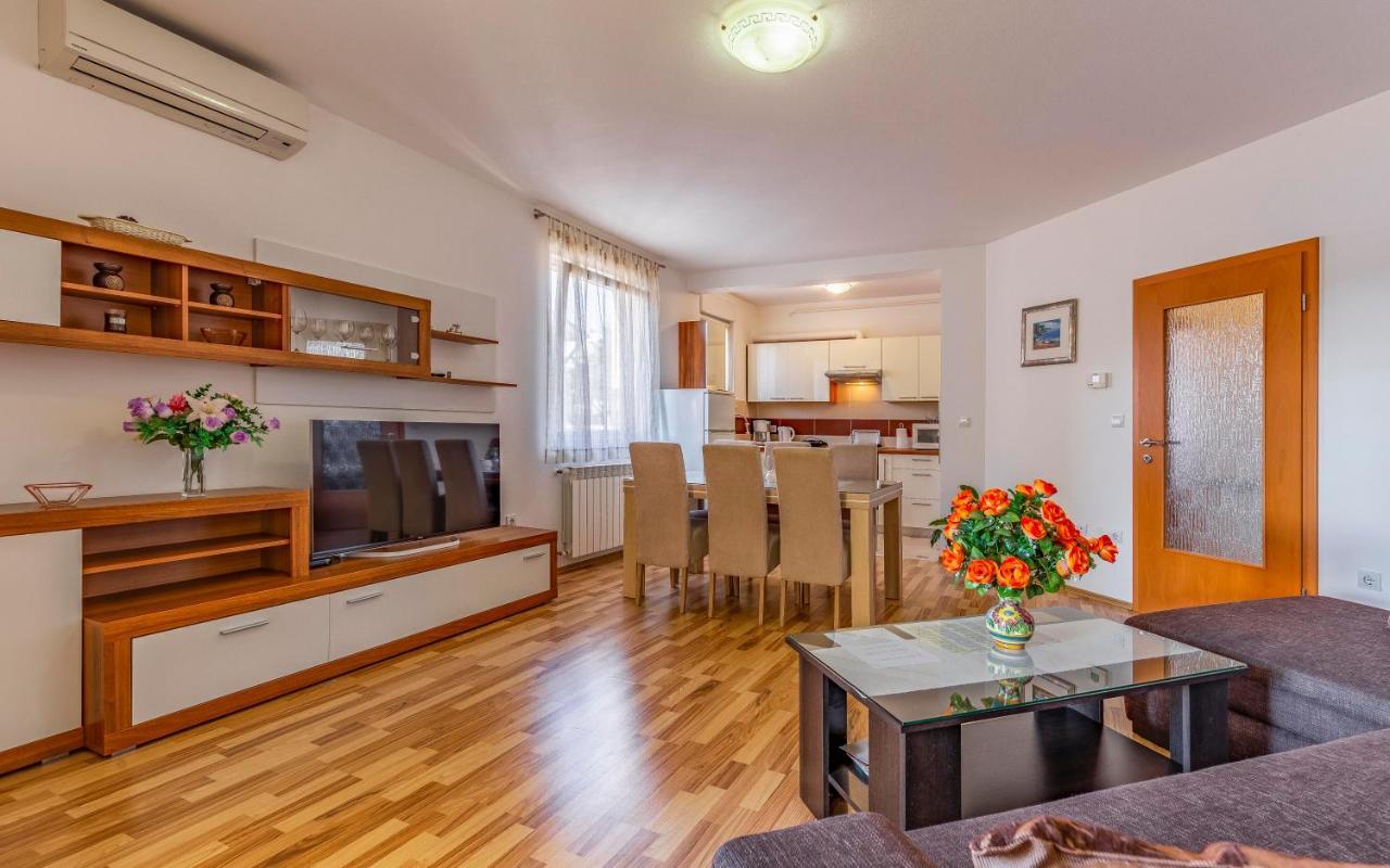 Istriensonne - Veruda Mit Grillterrasse Apartman *